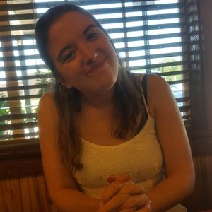 Meet your Posher, Brittney